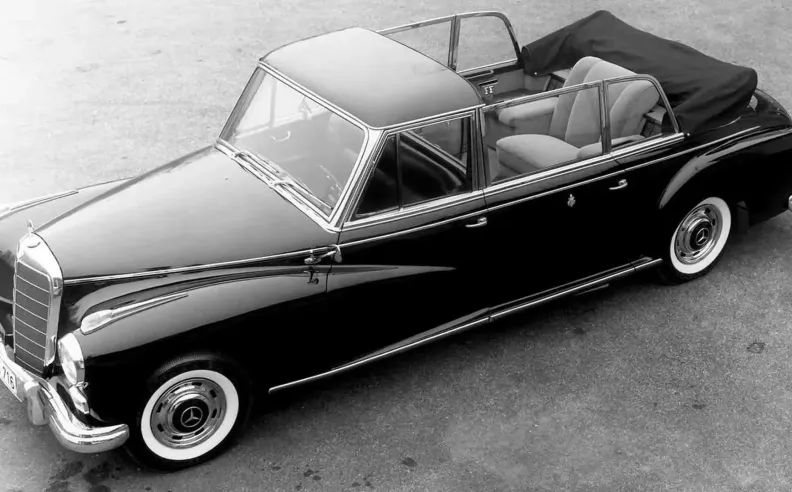 البداية الملكية: حينما صادقت الفخامة الإيمان