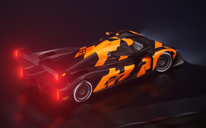 Enjoy elite coaching and arrive-and-drive access to top global circuits