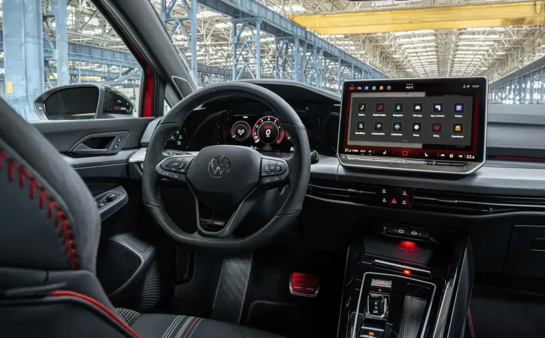 تحديثات في التصميم الخارجي والمقصورة