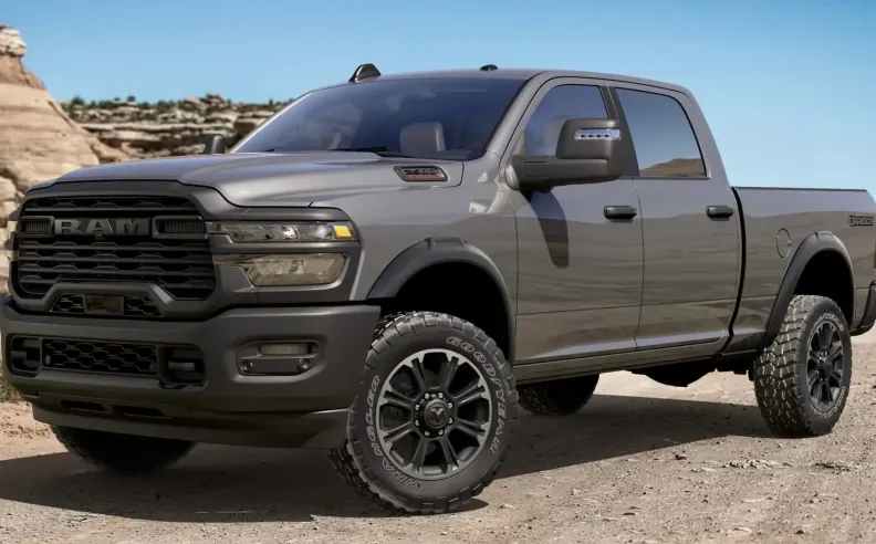 بلاك إكسبريس: أناقة رياضية بتجهيزات أساسية