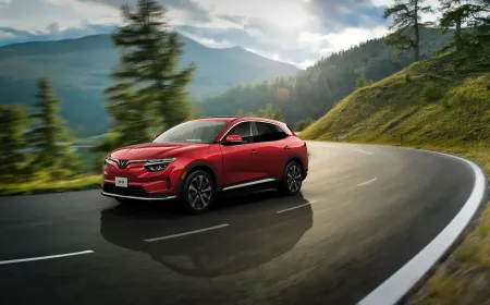 فينفاست VF 8: سيارة اس يو في كهربائية فاخرة تمكّن الجيل الجديد من روّاد الأعمال في الإمارات