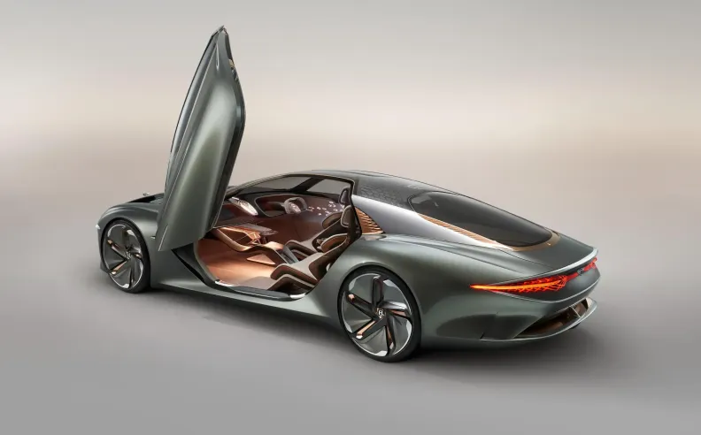 بنتلي EXP 100 GT