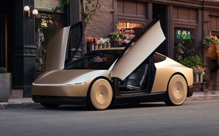 Tesla’s Robotaxi Fuels Ride-Hailing Market Hopes and Social Media Buzz but Safety Questions Loom