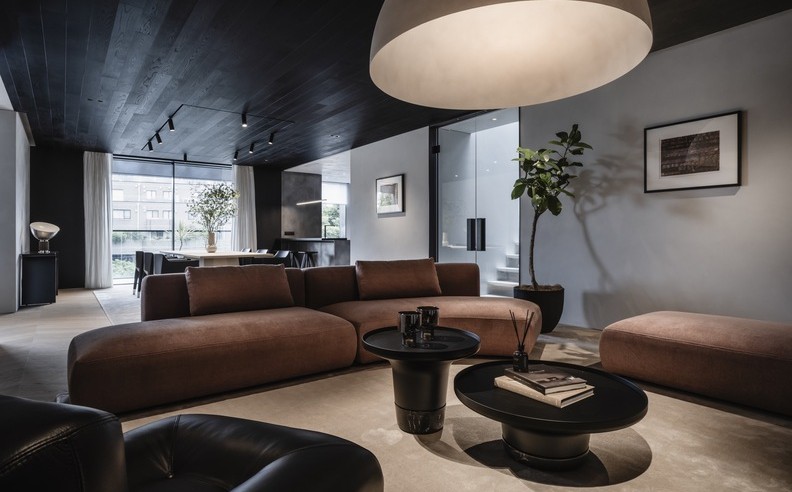 التصميم المعماري والواجهة المبتكرة لمشروع أستون مارتن في طوكيو