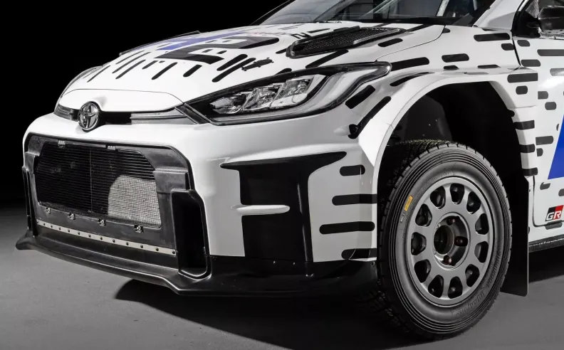 أول ظهور على أرض الواقع في رالي فنلندا بقيادة أسطورة WRC