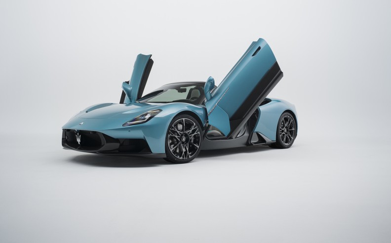 Custom Colour Options and Lightweight Engineering