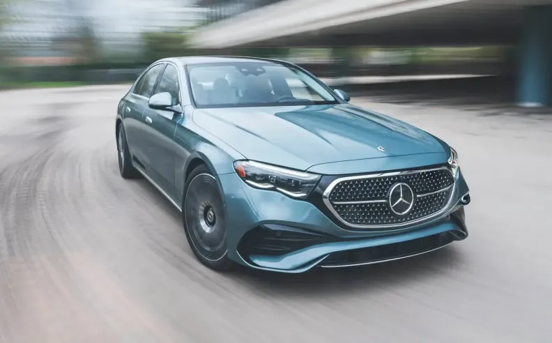 أفضل السيارات الفاخرة موثوقية في السعودية 2025