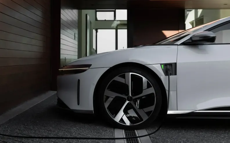 المحركات والأداء والمدى