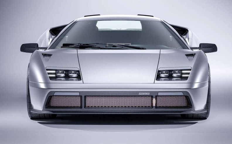 Pacchetto Titano – Elevating the V12 Restomod Experience