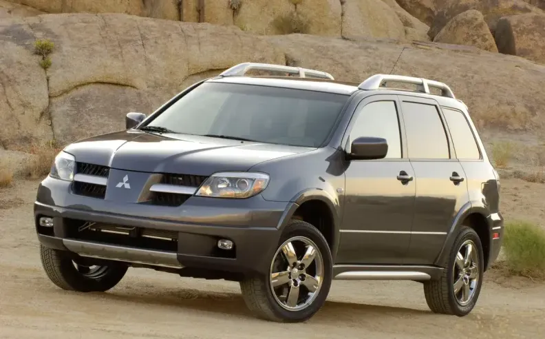 ميتسوبيشي أوتلاندر 2003 و2006