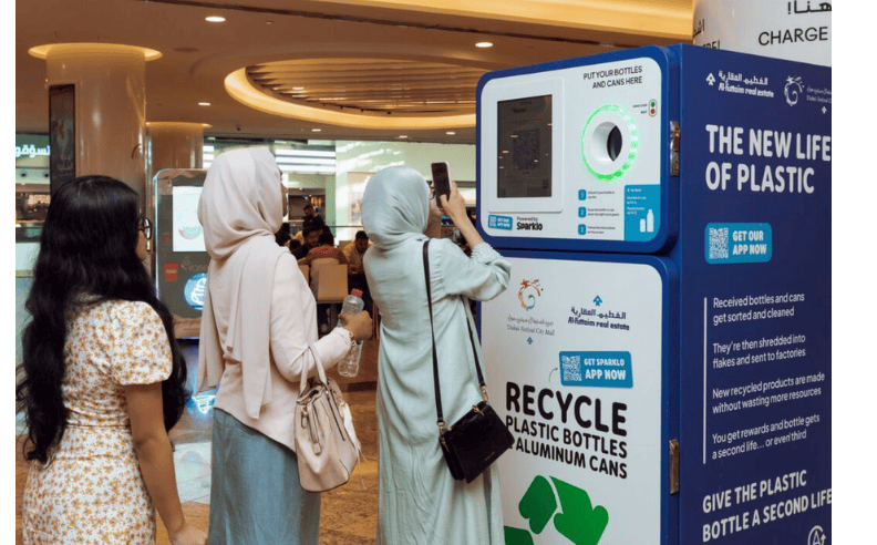 تصريحات الفطيم ومصدر تؤكد التزامهما بتمكين قادة الاستدامة