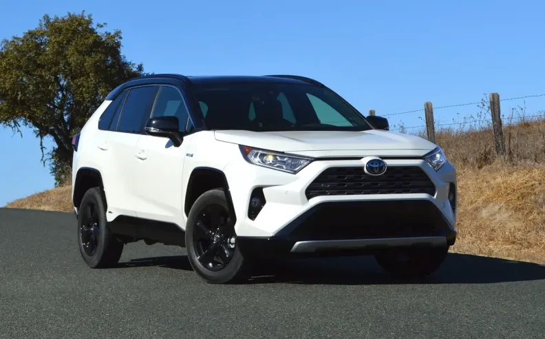 تويوتا RAV4 هايبرد (2019)