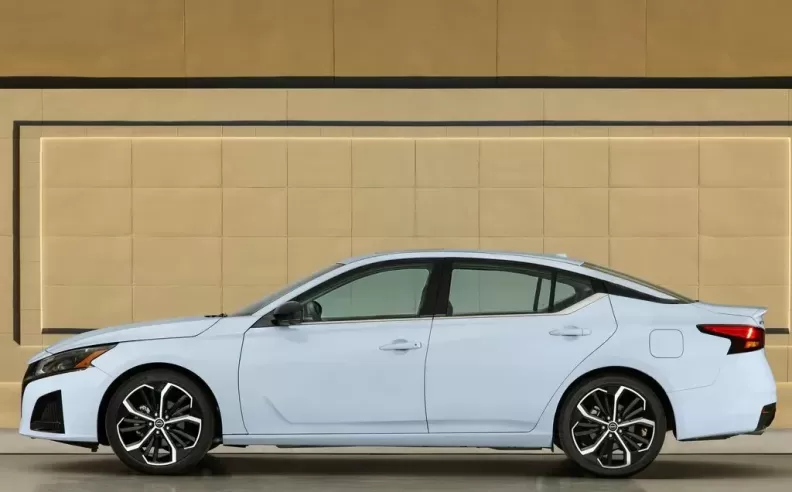 Superior engine for a dynamic performance