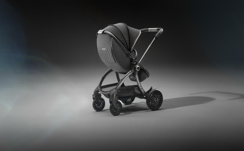 شراكة Aston Martin وEgg3® في عالم الرفاهية العائلية
