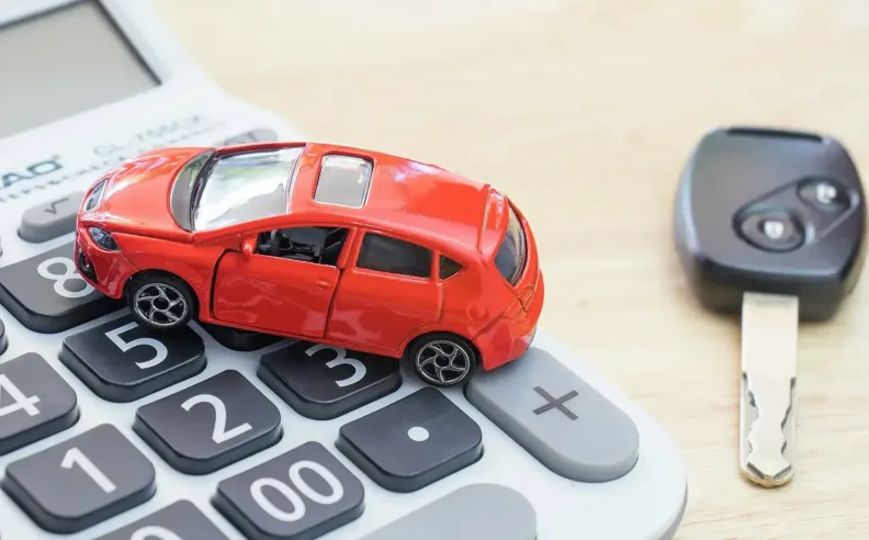أسعار تأمين السيارات في الإمارات 2025