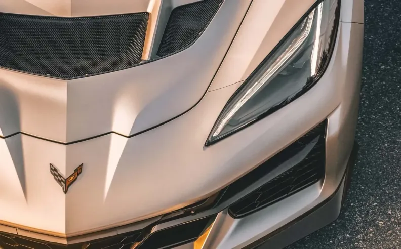 أبرز السيارات والمحركات في القائمة