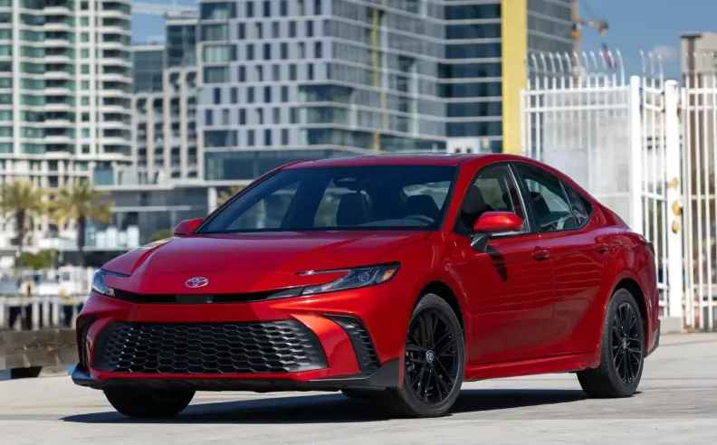 تويوتا كامري: سيارة المدينة الذكية