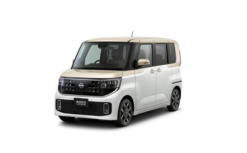 Nissan Highlights Heritage, Sustainability, and Autonomous Mobility