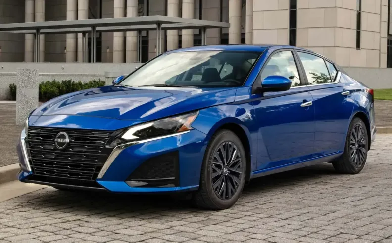 نيسان: تغييرات جذرية في التشكيلة