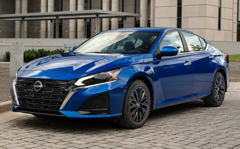 نيسان: تغييرات جذرية في التشكيلة