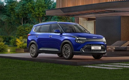 كيا الشرق الأوسط وأفريقيا تكشف عن كيا كارينز الجديدة.. خطوة متقدمة في عالم تنقل العائلات