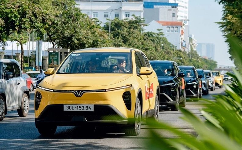 VinFast Presents Limo Green & VF Wild Concept to Indonesian Market