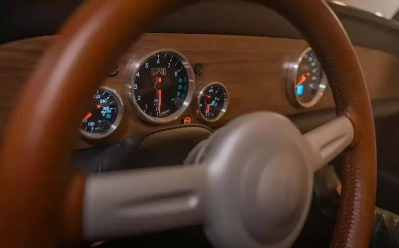 Lightweight Luxury Meets Bespoke Craft