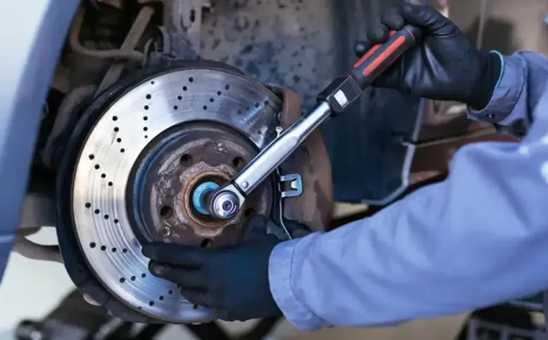 أسئلة شائعة عن أعطال مؤشر المكابح