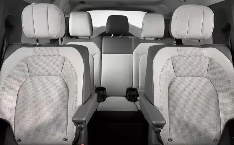 Land Rover Defender 130