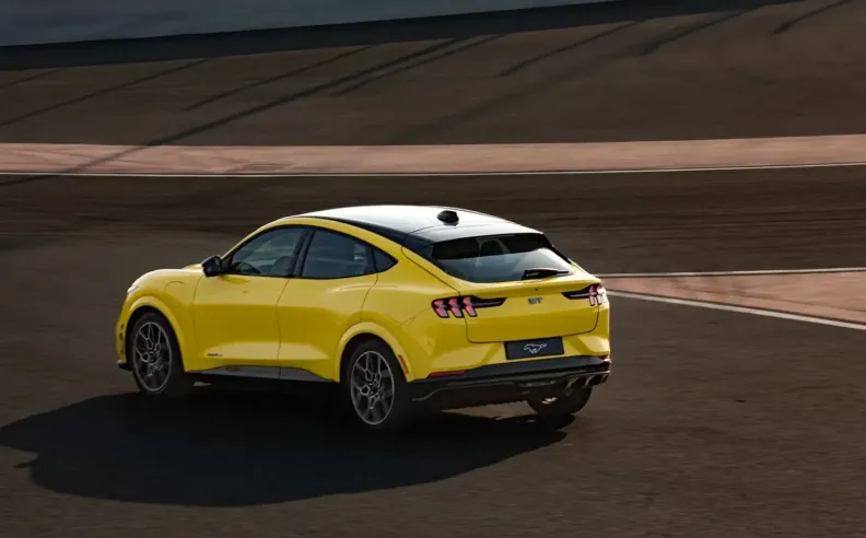 تصميم موستانج بروح المستقبل