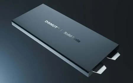 بطارية الحالة الصلبة الأولى في العالم تدخل الإنتاج: شحن خلال 5 دقائق يغيّر مستقبل السيارات الكهربائية