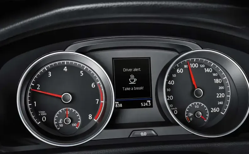 نظام مراقبة انتباه السائق Driver Attention Monitoring