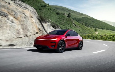 نقدّم لك طراز Model Y Performance الجديد في قطر والإمارات