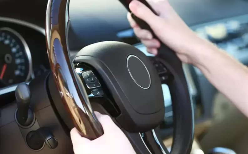 Why Does Steering Get Heavy? Comparing Hydraulic and Electric Steering Systems