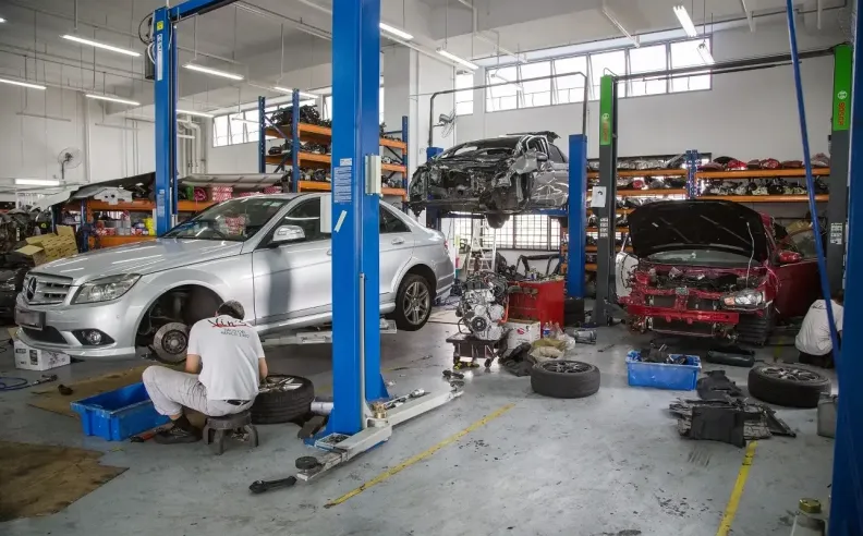 التلاعب النفسي: فخ كل شيء عاجل وغياب الأدلة