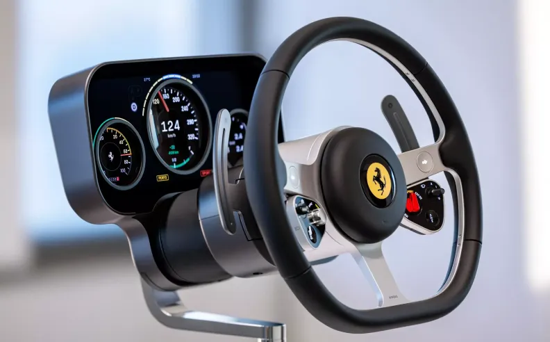 فلسفة جوني آيف: انتصار الحواس على الشاشات اللمسية