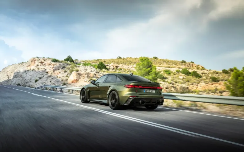 تقنيات الأمان والاتصال الضوئي