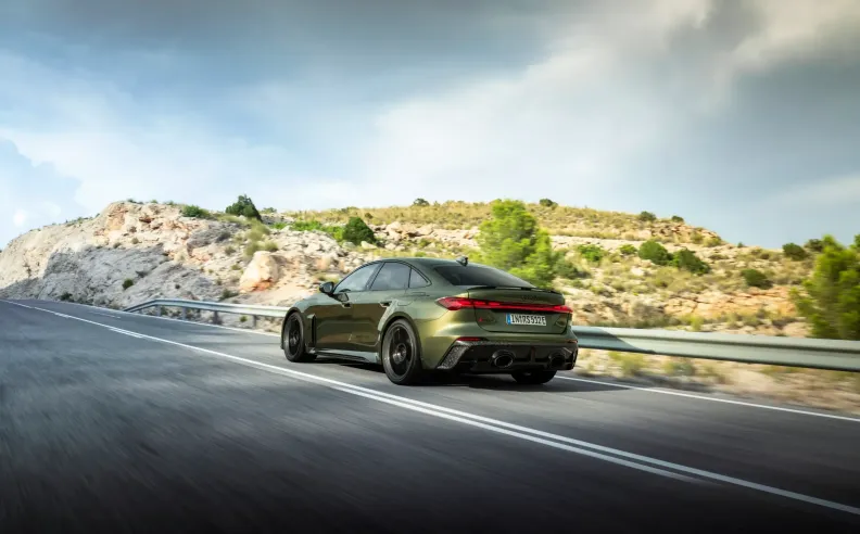 تقنيات الأمان والاتصال الضوئي