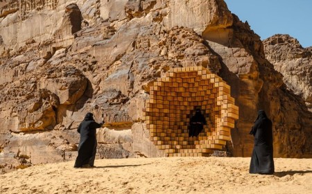 من العلا إلى البندقية 20 فناناً من برامج فنون العلا يشاركون في بينالي البندقية الـ61 في تأكيدٍ لاتساع حضورها العالمي
