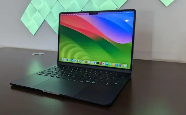 Apple Continues to Dominate Premium Portability