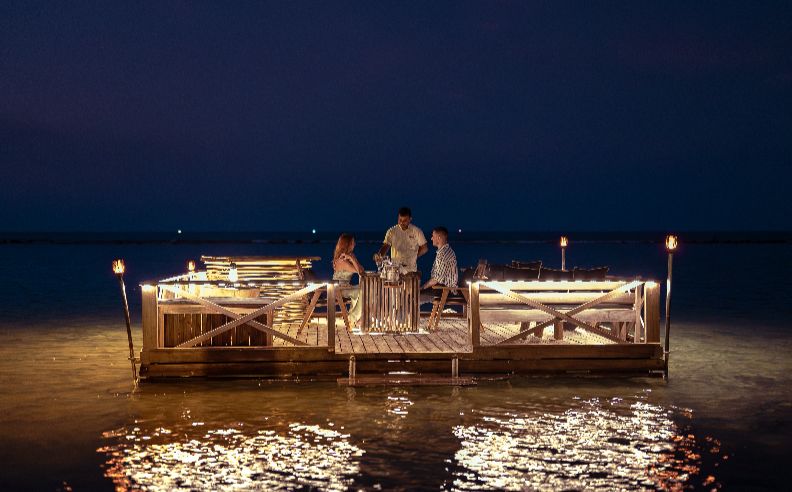 Sun Siyam Pasikudah Launches the Only Floating Ocean Dining Platform on the Waters of Pasikudah Bay