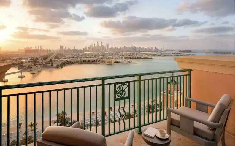 موقع استثنائي على نخلة جميرا