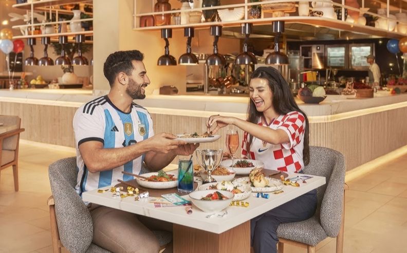 عروض مباريات كأس العالم في بالاس منتجع شاطئ الفجيرة