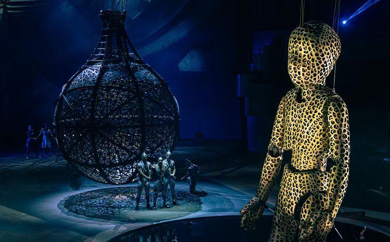 La Perle Globe Split Act Returns to Dubai