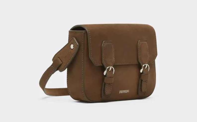 A Premium Messenger Bag for Everyday Style
