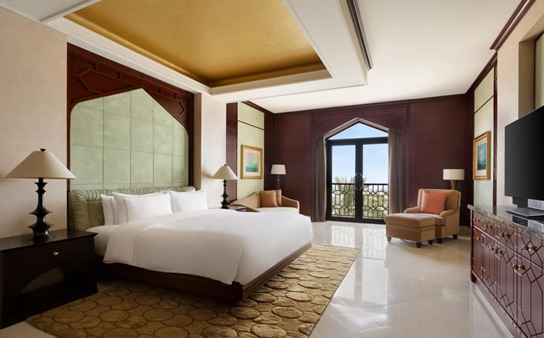Family Escapes and Coastal Experiences in Muscat