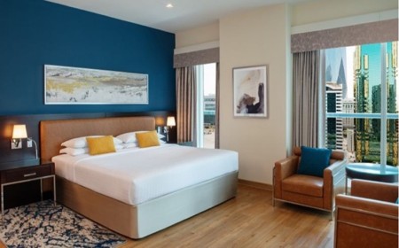 Four Points by Sheraton Sheikh Zayed Road Welcomes Cat Companions with New Pet-Friendly Stay Experience