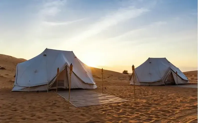 اكتشف أجمل مغامرات الإمارات من أعالي جبل جيس إلى بحيرة حتا الساحرة