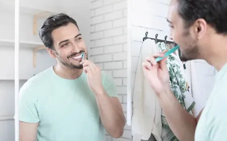 دليل الرجل لأسنان أكثر صحة.. عادات بسيطة تحمي فمك ولثتك كل يوم