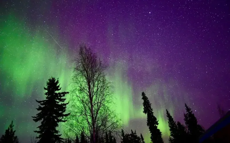 Chasing the Aurora Away From City Lights